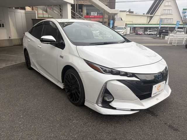PRIUS PHV