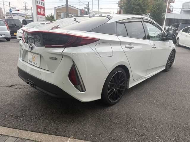 PRIUS PHV