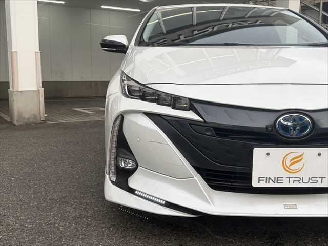 PRIUS PHV