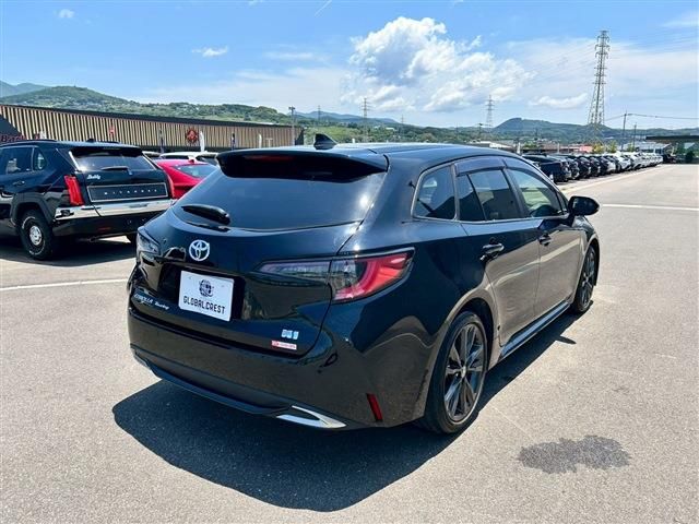 COROLLA TOURING HYBRID