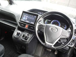 VOXY HYBRID