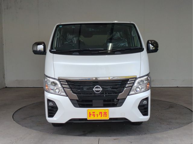 CARAVAN van 2WD