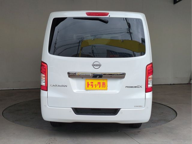 CARAVAN van 2WD