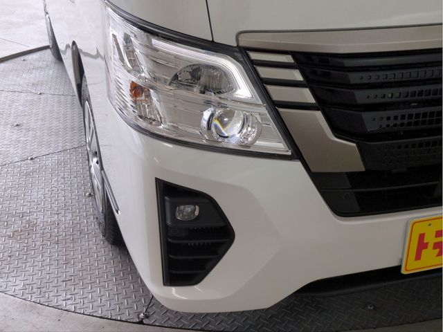 CARAVAN van 2WD