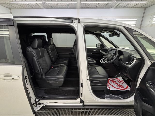 NOAH HYBRID 4WD