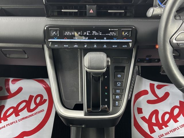NOAH HYBRID 4WD