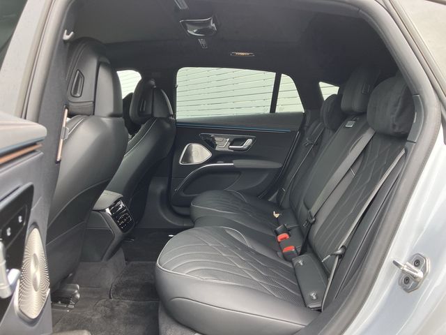 MERCEDES AMG EQS