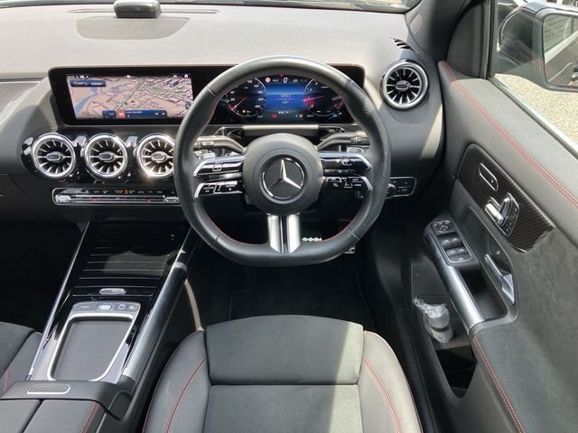 MERCEDES BENZ GLA class HYBRID