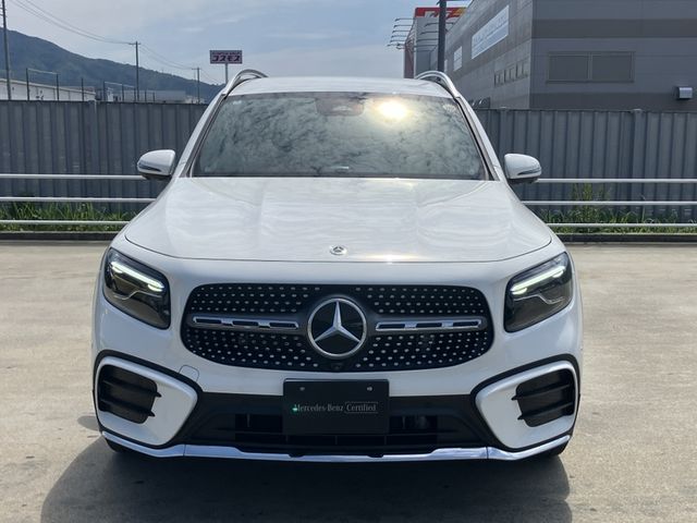 MERCEDES BENZ GLB
