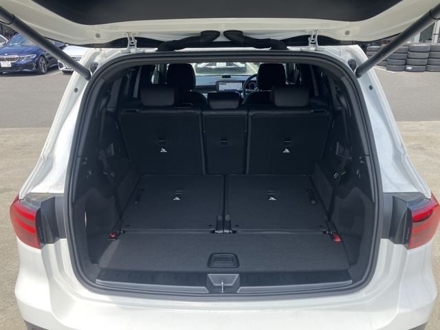 MERCEDES BENZ GLB