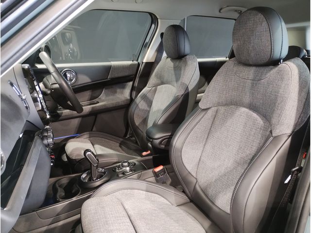 MINI COOPER D CROSSOVER