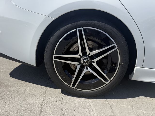MERCEDES BENZ C class sedan