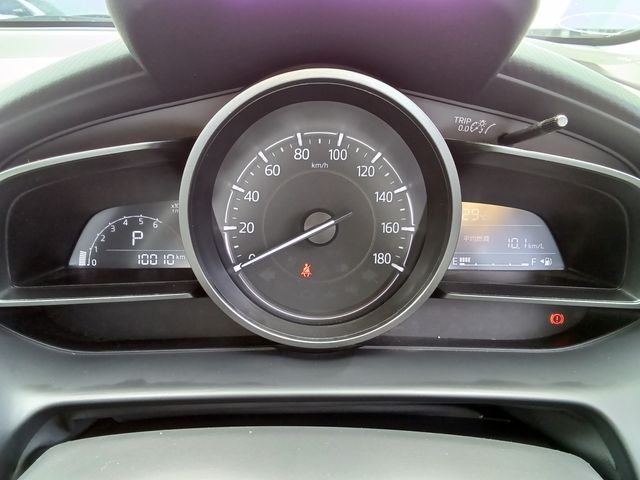 MAZDA2