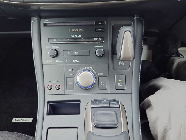 LEXUS CT200h