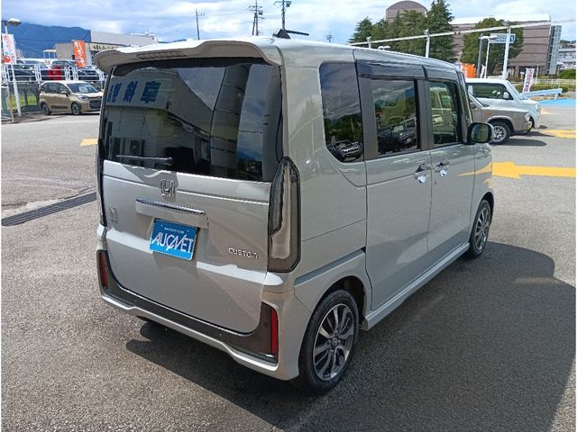 N BOX CUSTOM