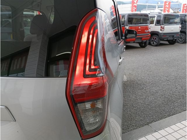 eK WAGON