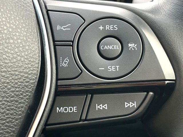 CROWN sedan hybrid