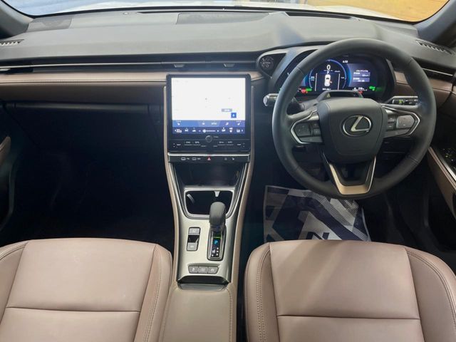 LEXUS LBX