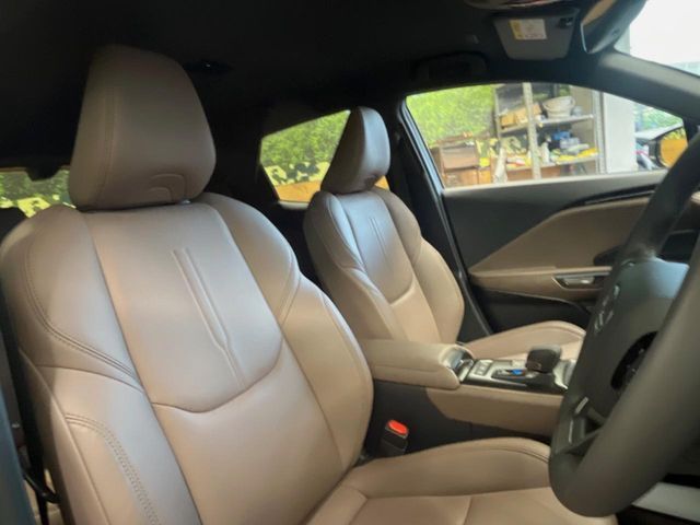 LEXUS LBX