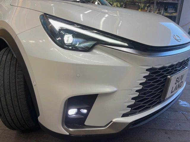 LEXUS LBX