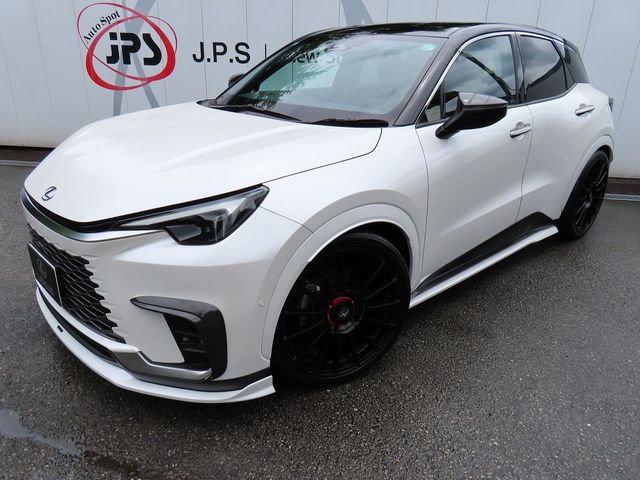 LEXUS LBX