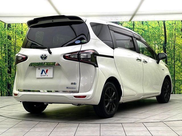 SIENTA HYBRID