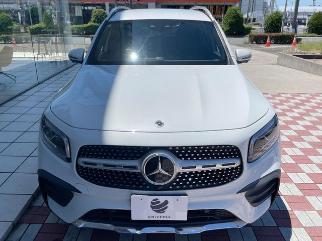 MERCEDES BENZ GLB