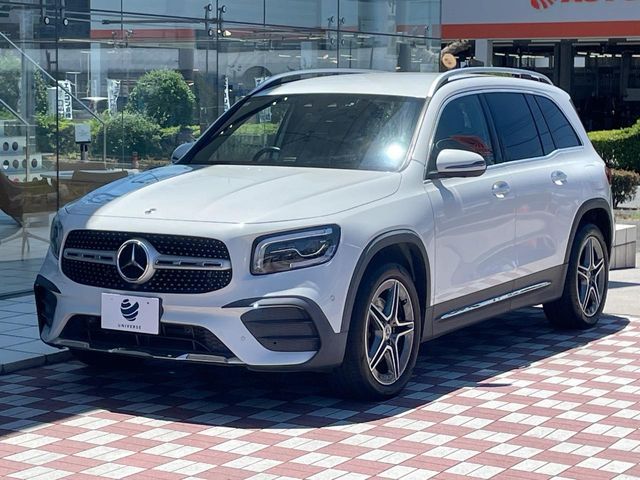 MERCEDES BENZ GLB