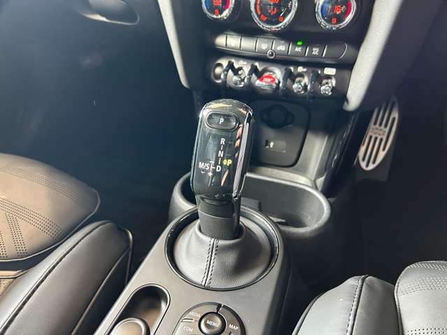 MINI COOPER D 5DOOR