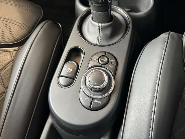 MINI COOPER D 5DOOR