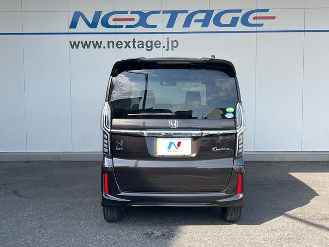 N BOX CUSTOM