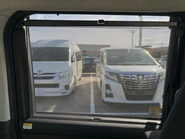 ROOMY