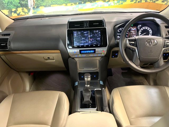 LANDCRUISER PRADO