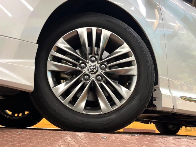 ALPHARD hybrid