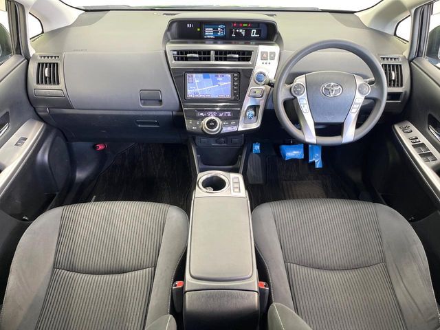 PRIUS Alpha