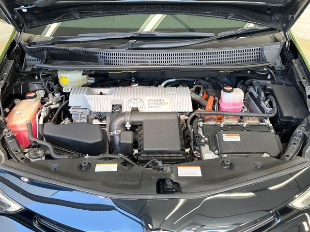 PRIUS Alpha