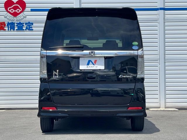 N BOX CUSTOM