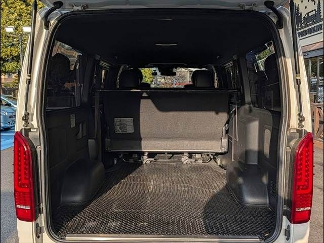 HIACE van 2WD