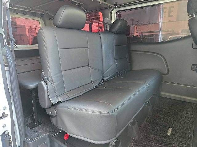 CARAVAN van 2WD