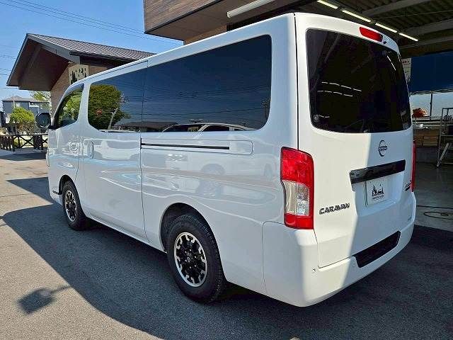 CARAVAN van 2WD