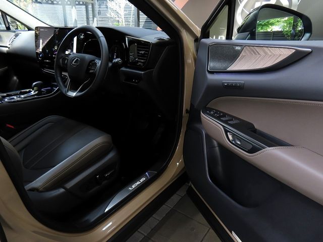 LEXUS NX350 AWD