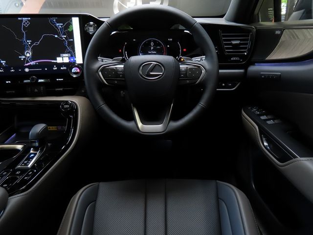 LEXUS NX350 AWD