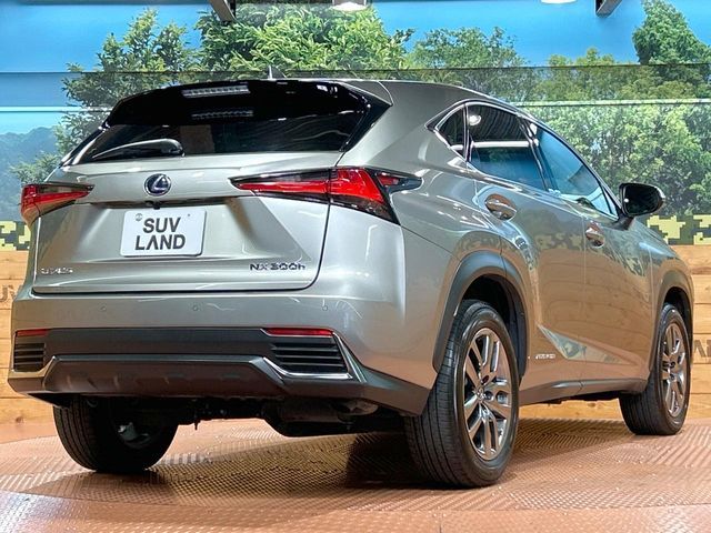 LEXUS NX300h