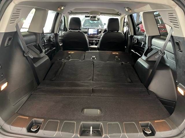 JEEP COMMANDER
