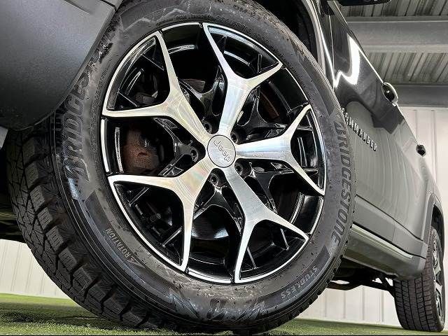 JEEP COMMANDER
