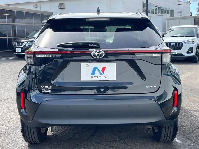 YARIS CROSS HYBRID