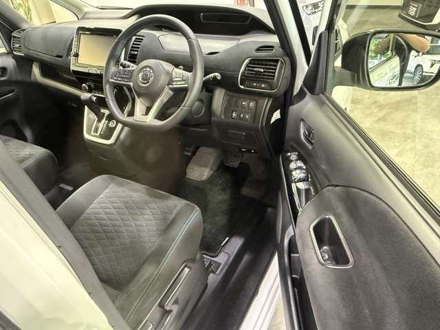 SERENA  S-HYBRID 4WD