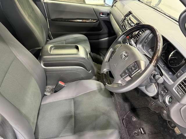 HIACE van 4WD