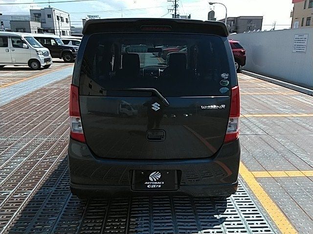WAGON R