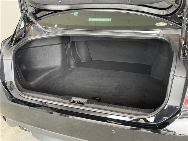 CROWN sedan hybrid 4WD
